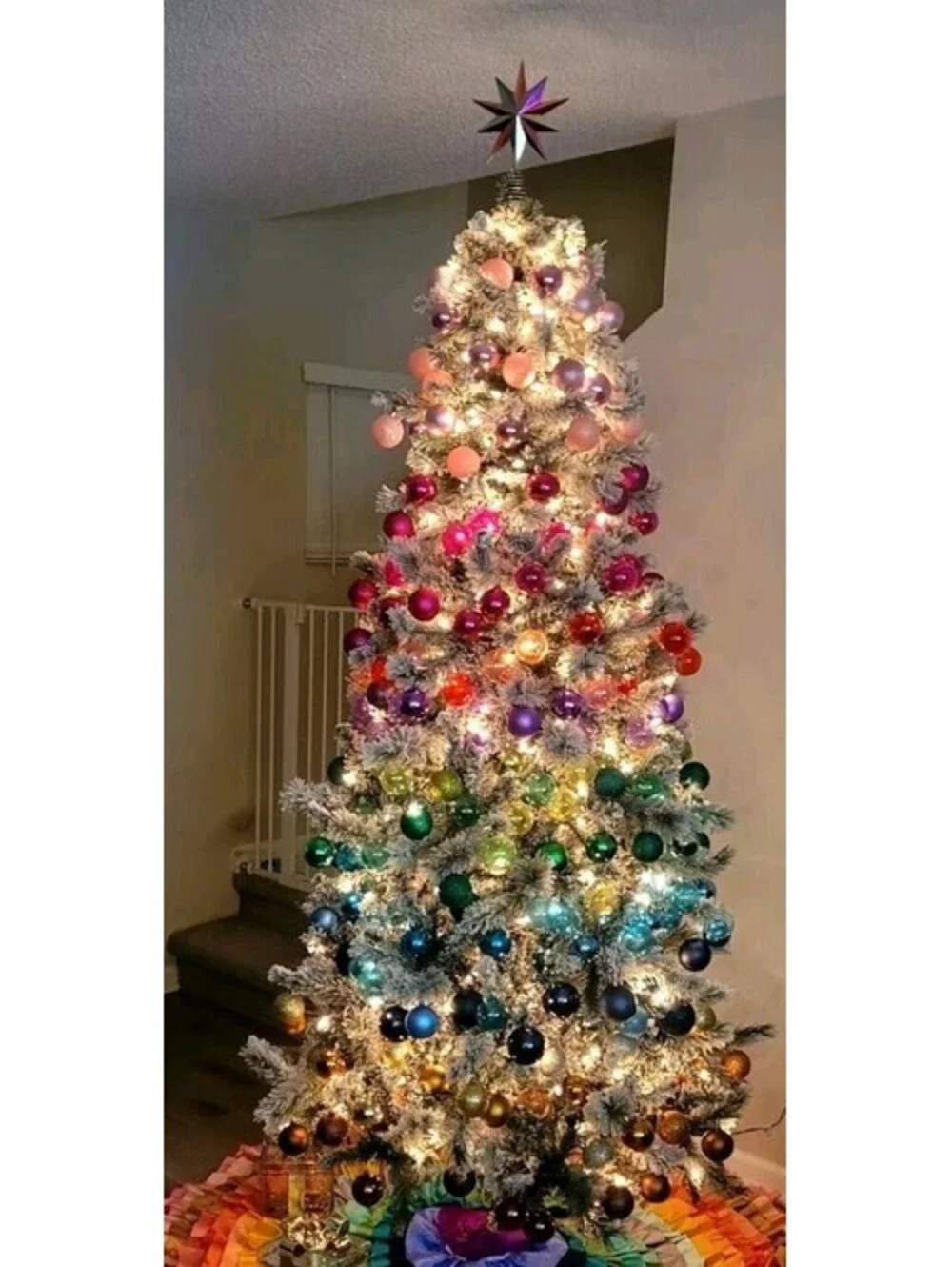 WONDERSHOP LOT OF 250+ MULTICOLOR GLITTER &  TRANSPARENT TREE ORNAMENTS PLASTIC